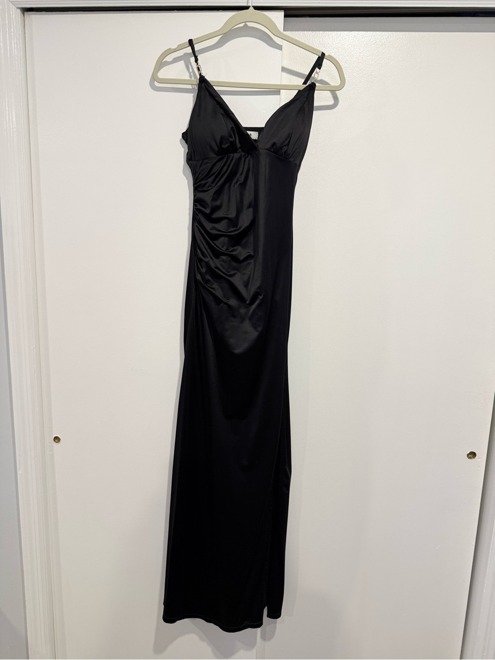 Populish Sleek Black Maxi Shape-wear Dress V-Neck and Adjustable Straps Medium